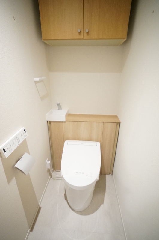 東京メトロ丸ノ内線 新大塚駅 徒歩5分 9階建 築37年のトイレ写真
