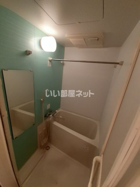 地下鉄谷町線 中崎町駅 徒歩9分 7階建 築19年の風呂写真