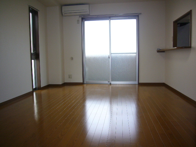 アンプルールフェールオロールの居間写真