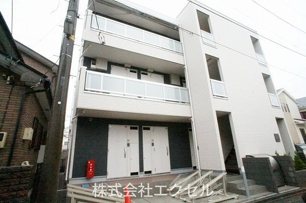 建物外観　築浅できれいな建物です。