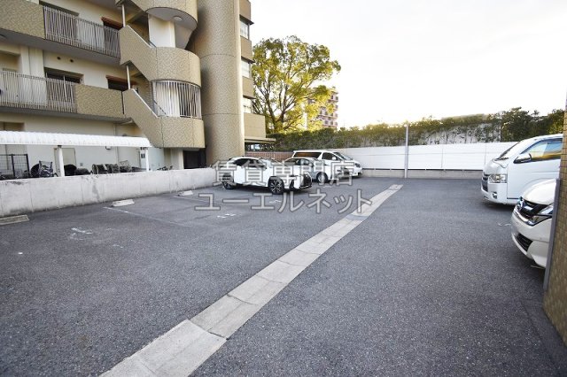 駐車場　敷地内駐車場