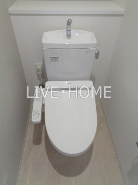 ＪＲ中央線 西荻窪駅 徒歩2分 10階建 築9年のトイレ写真