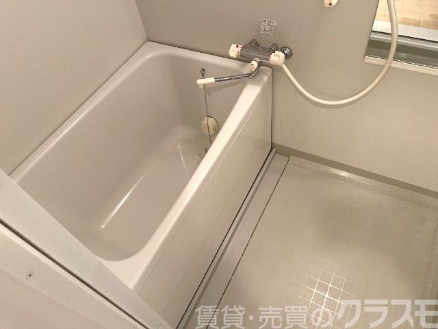 バス・シャワールーム　浴室乾燥機＆追い焚き機能付きバス♪