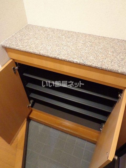 ホークシティ駅南の玄関写真