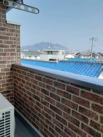 バルコニー　外からの目が気にならないバルコニーで洗濯物が干せます