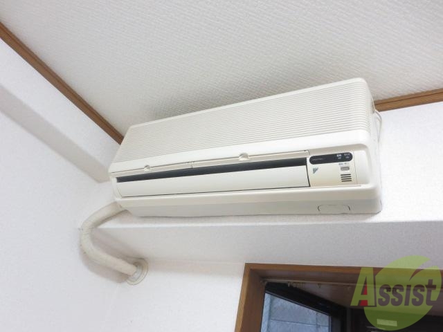 その他設備　よく冷え、よく温まるエアコンついてます