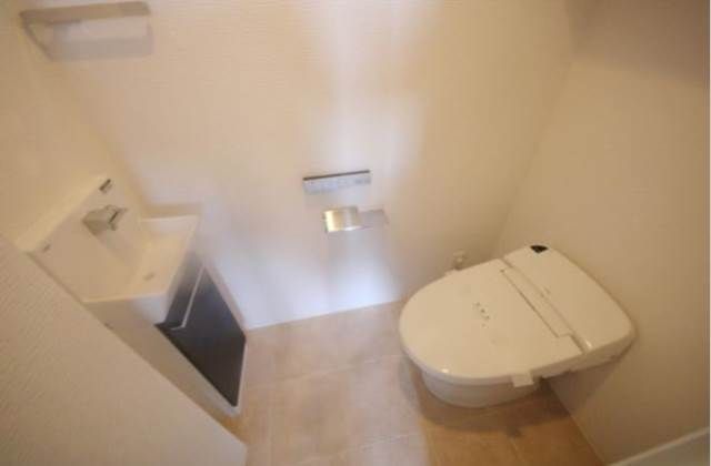 エステムプラザ町田ティアラのトイレ写真