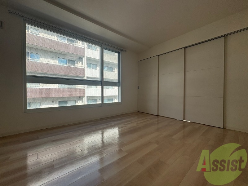 居室・リビング　広くてキレイなお部屋が広がっていて、充実した生活が送れそう。