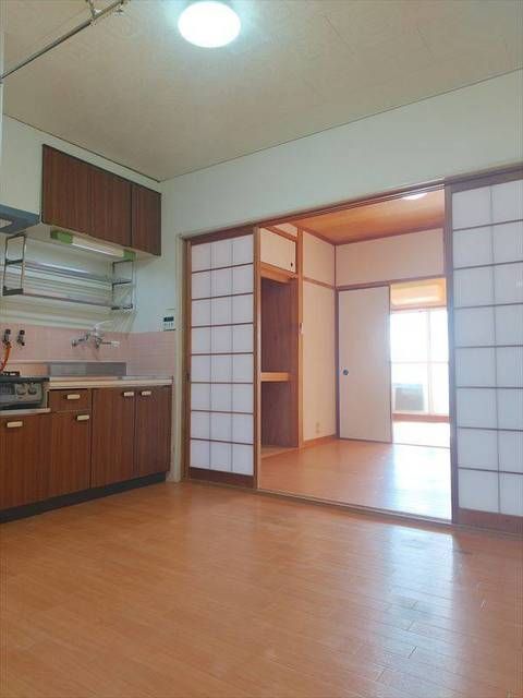 シャトーハイツの居間写真
