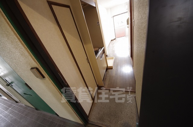 本町ハイツの玄関写真