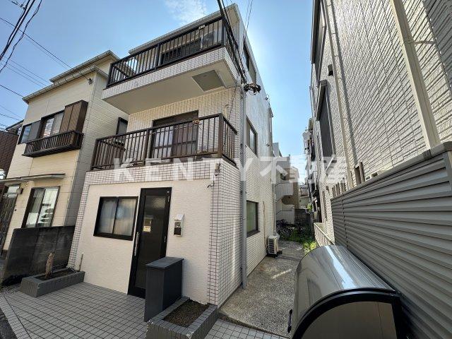 建物外観　外観は落ち着いています