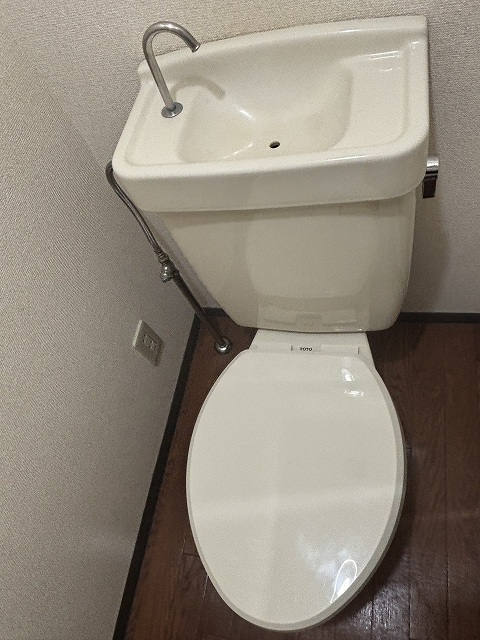 京王井の頭線 池ノ上駅 徒歩3分 5階建 築38年のトイレ写真