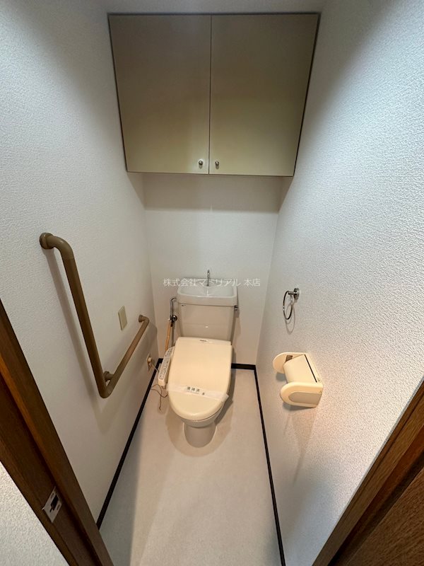 京急空港線 糀谷駅 徒歩14分 12階建 築30年のトイレ写真