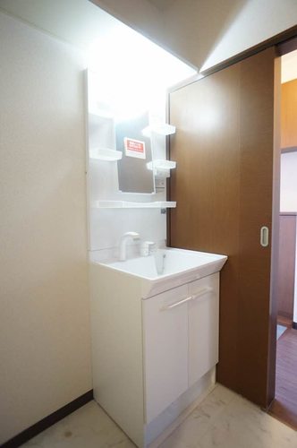 洗面設備　他のお部屋の写真です