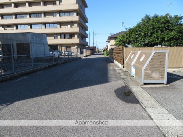 その他　前面道路（その他）まで0m