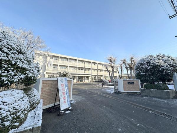 中学校　長野市立裾花中学校（中学校）まで350m