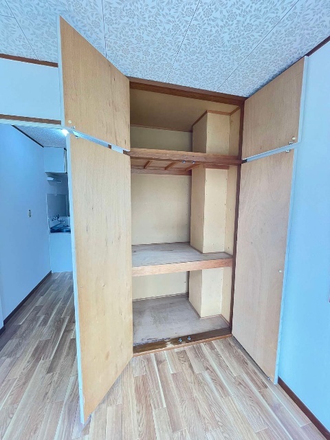 収納　※同物件別号室の参考写真です。