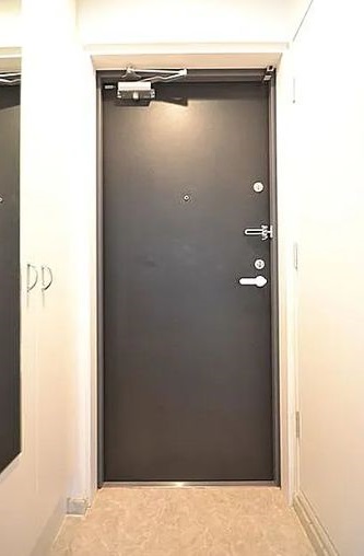 玄関　弊社は都内全域の物件をご紹介可能です！