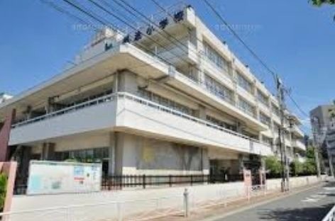 小学校　江東区立明治小学校（小学校）まで789m