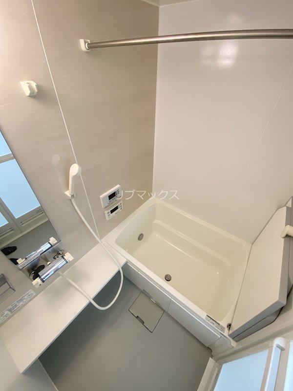 バス・シャワールーム　別部屋参考写真