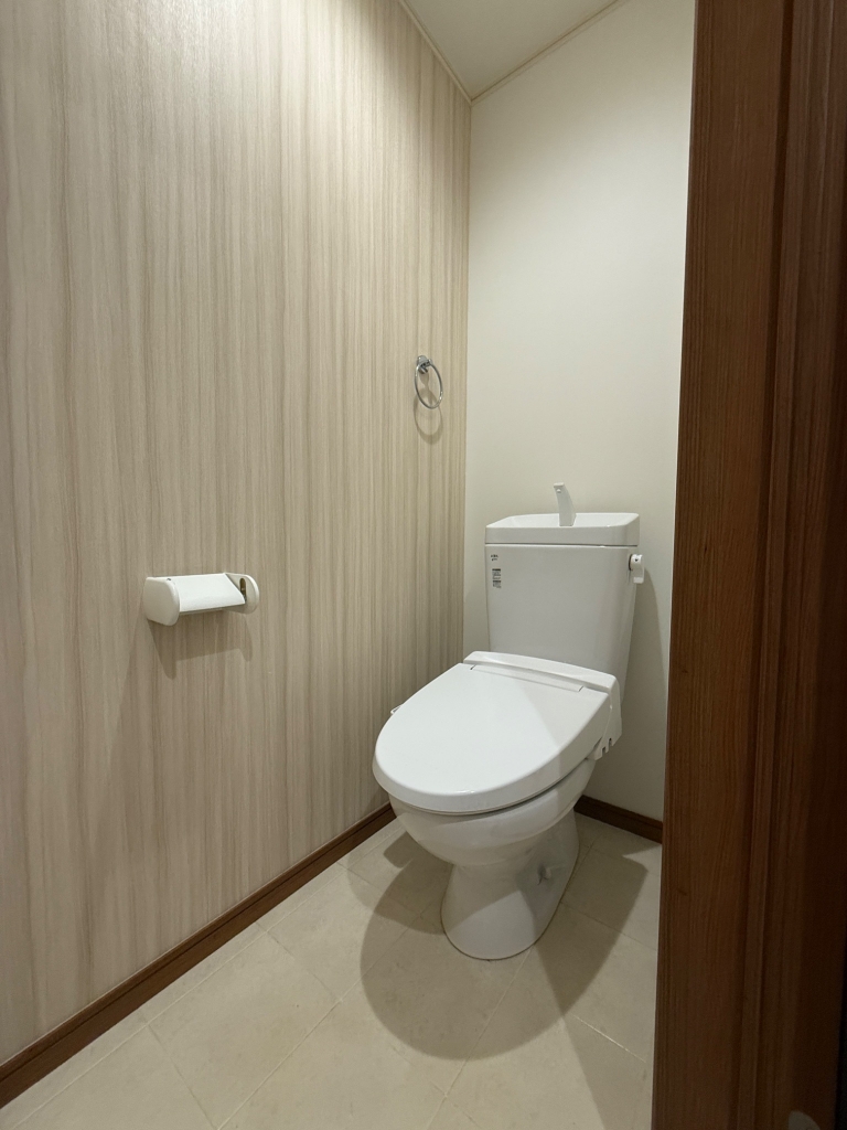 ＪＲ山陽本線 明石駅 徒歩15分 2階建 築9年のトイレ写真