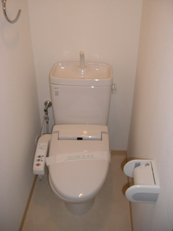 グーテンターク富田のトイレ写真