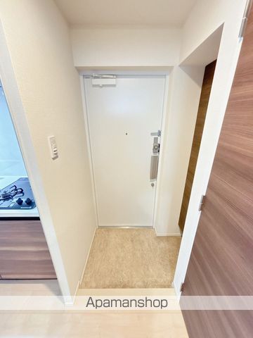 京成千葉線 千葉中央駅 徒歩3分 13階建 築9年の玄関写真