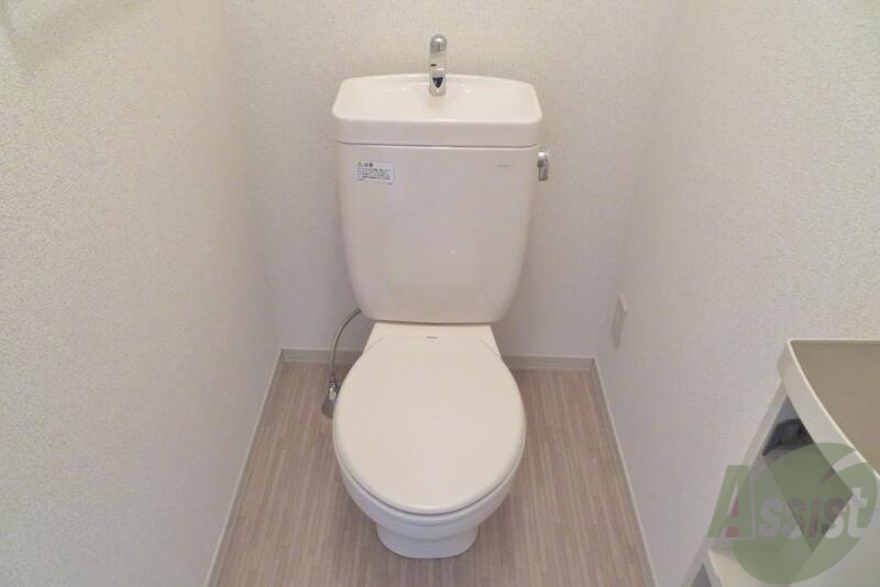 トイレ　トイレはこじんまりした感じで落ち着きます。