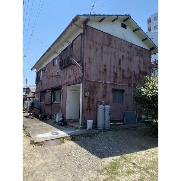 粟津貸家の外観写真