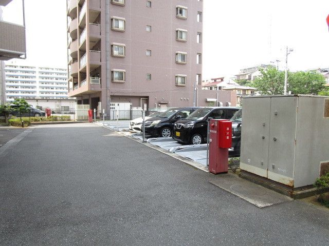 駐車場　敷地内駐車場