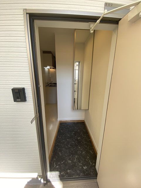 フラミンガム武庫之荘の玄関写真