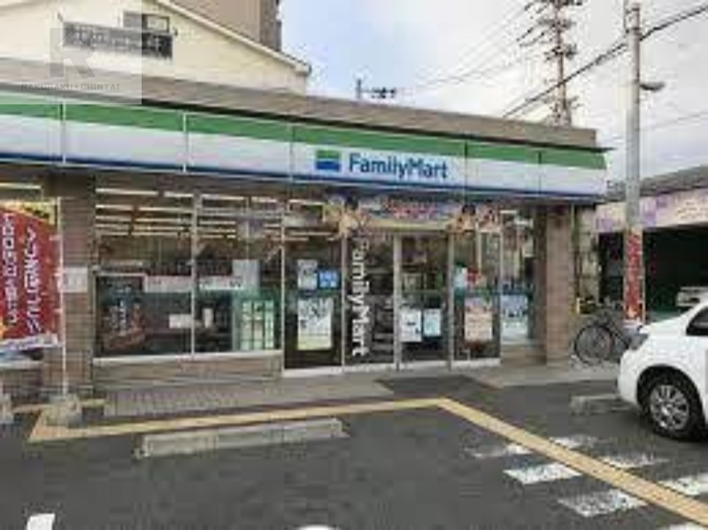 コンビニ　ファミリーマート生野巽西店（コンビニ）まで395m