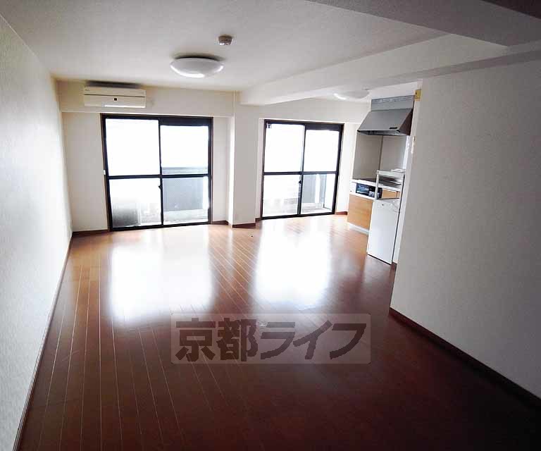居室・リビング　ワンルームのお部屋の流用写真です。
