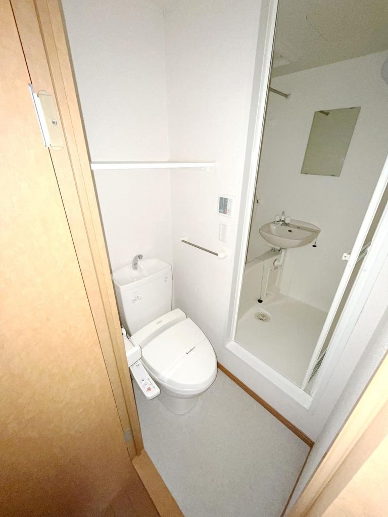 レオパレスクレインのトイレ写真