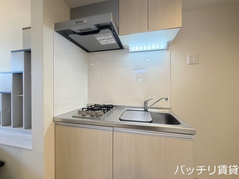 キッチン　同シリーズの別号室の画像。現況優先