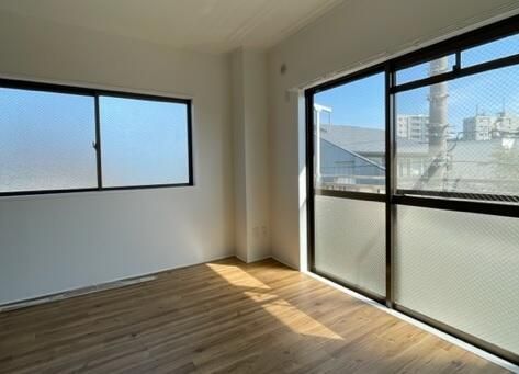 五島ハイツの居間写真