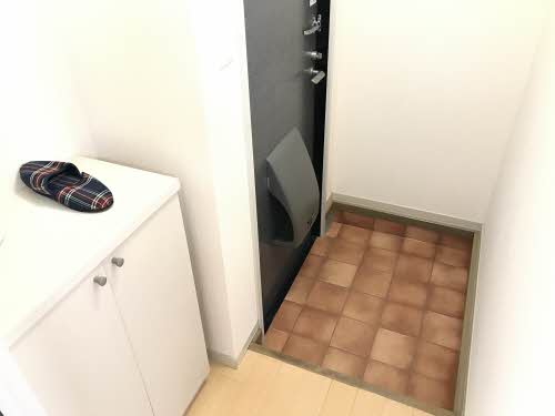 玄関　玄関：　玄関