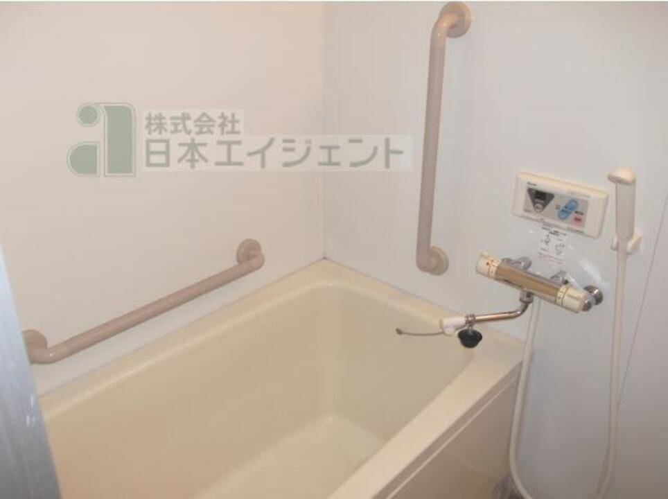 バス・シャワールーム　浴室