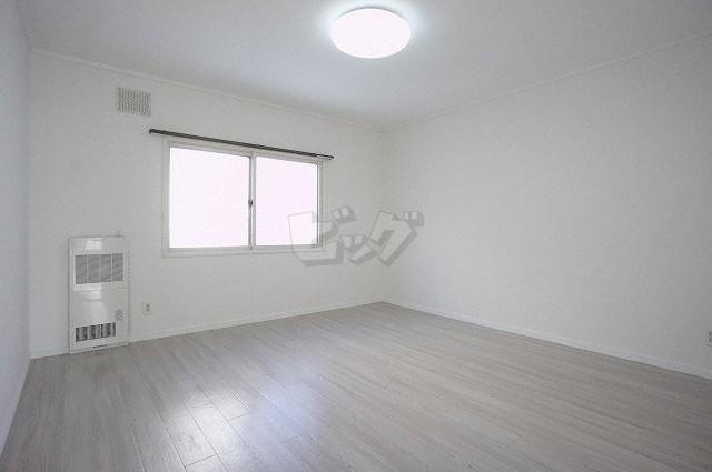 その他設備　壁面が多く家具の配置のしやすいお部屋です！