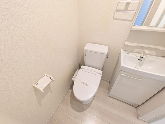 トイレ　※別部屋の写真です
