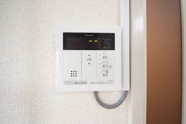 近鉄生駒線 生駒駅 徒歩20分 2階建 築36年の風呂写真