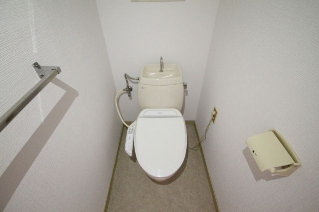 【フラワー松本IIIのトイレ】