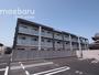 建物外観　ペットと暮らせるオートロック付きマンションです。