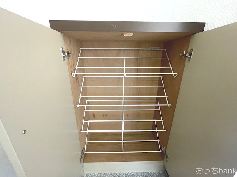 収納　シューズボックスの中の様子です。