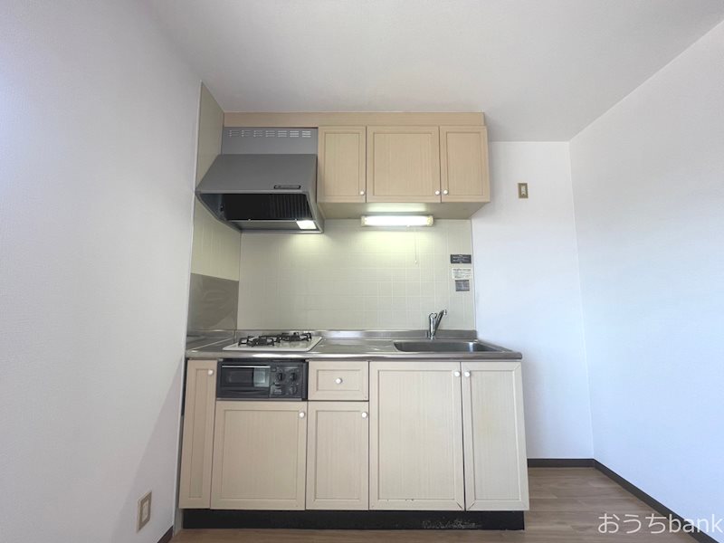 キッチン　使いやすいコンロ付きのキッチンです。