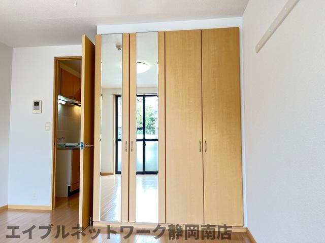 その他部屋・スペース　明るい色調の室内です