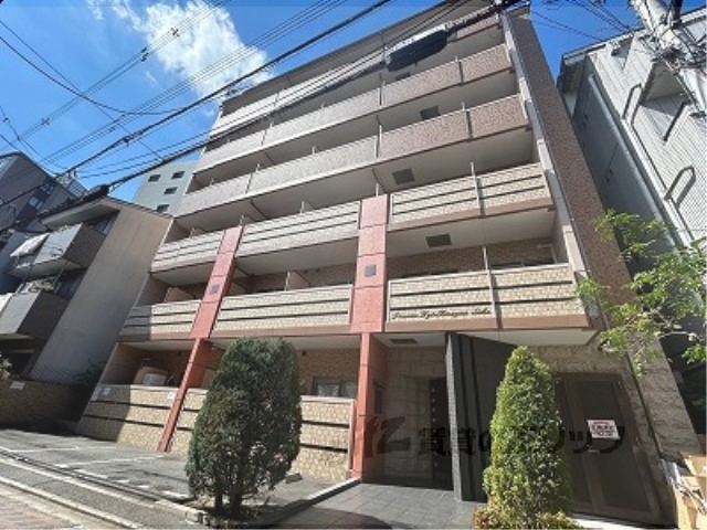 京都市下京区清水町のマンションの建物外観
