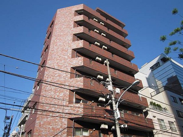 北区東田端のマンションの建物外観