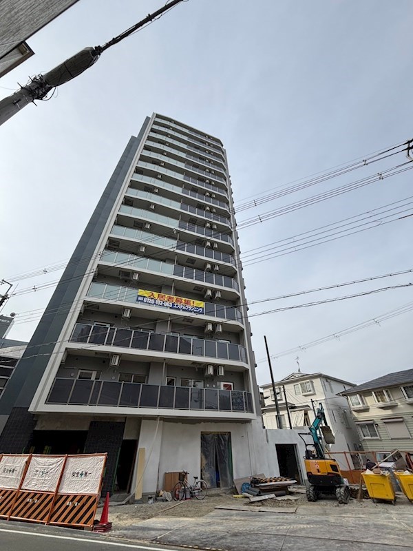 【豊中市本町のマンションの建物外観】