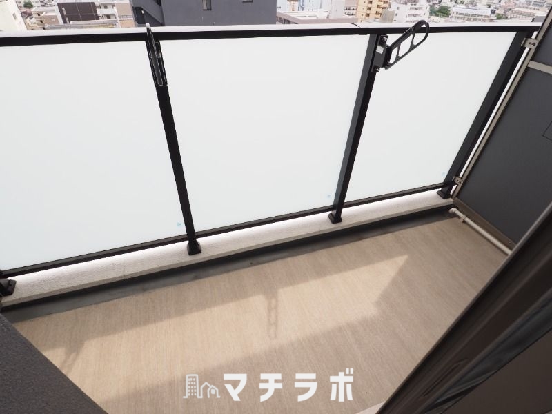 【名古屋市千種区今池のマンションのバルコニー】